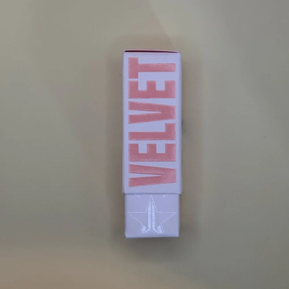 Jeffree Star Velvet Trap Lipstick Multiple Colors Available.